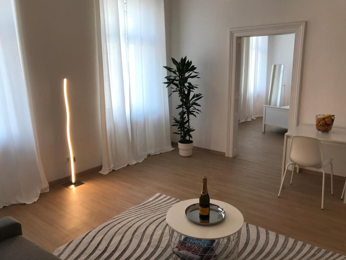 New • City-Park Apartment In The Vienna Center. Viena Exterior foto