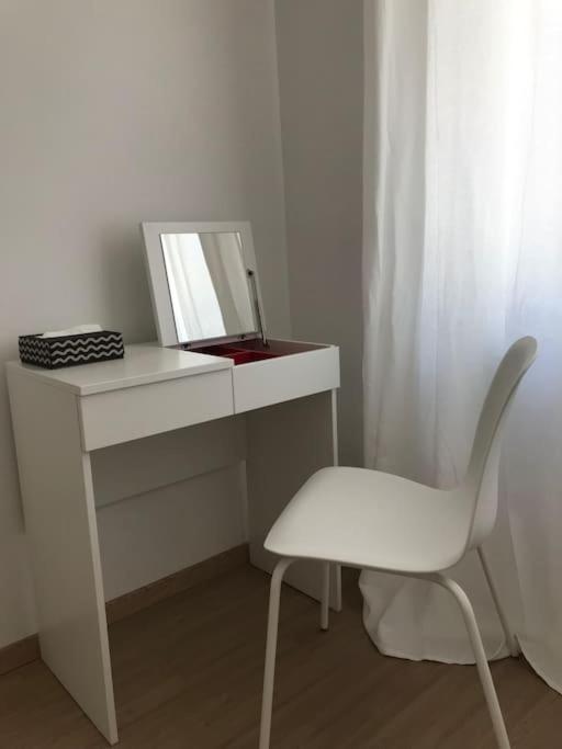New • City-Park Apartment In The Vienna Center. Viena Exterior foto